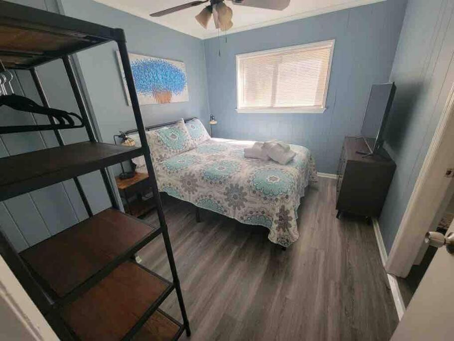 2022 Renovated 2-Bdrm Cozy, Lovely Condo W/Parking! Île de Hilton-Head Extérieur photo