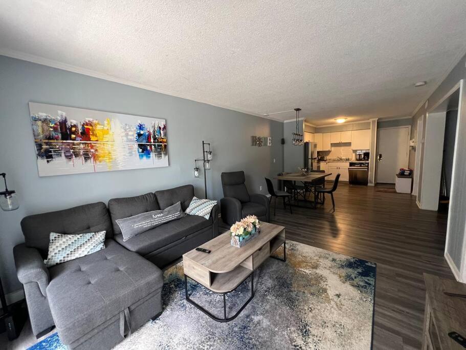 2022 Renovated 2-Bdrm Cozy, Lovely Condo W/Parking! Île de Hilton-Head Extérieur photo