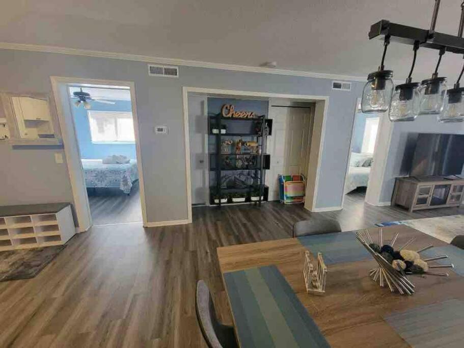2022 Renovated 2-Bdrm Cozy, Lovely Condo W/Parking! Île de Hilton-Head Extérieur photo